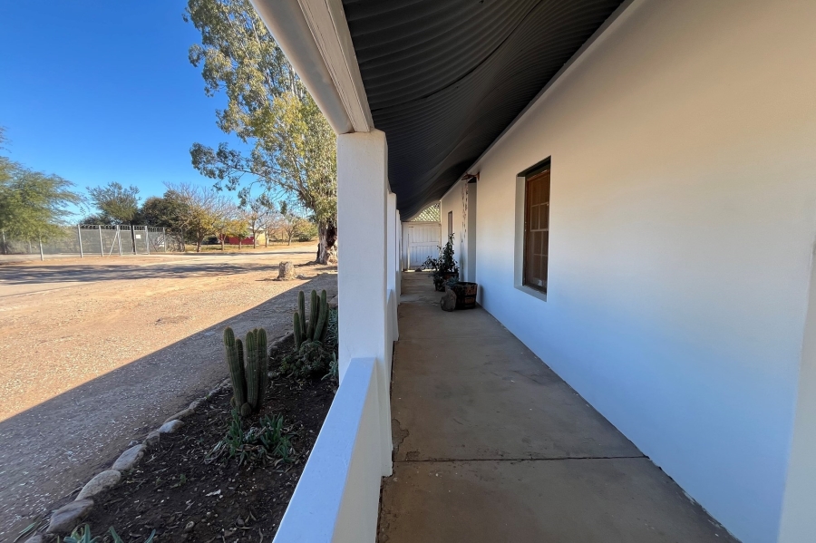 4 Bedroom Property for Sale in Steytlerville Eastern Cape